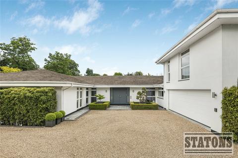 Amberley Totteridge Green, London, N20 8PE