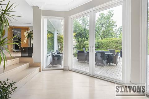 Amberley Totteridge Green, London, N20 8PE