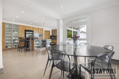 Amberley Totteridge Green, London, N20 8PE