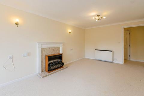 2 bedroom retirement property for sale, Farnham Close, London N20