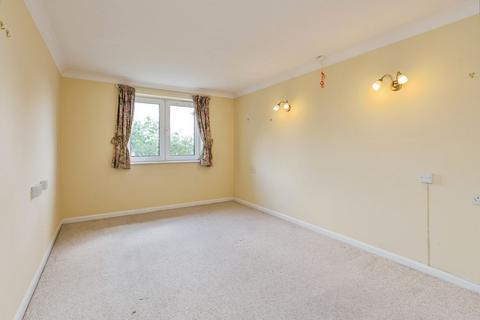 2 bedroom retirement property for sale, Farnham Close, London N20