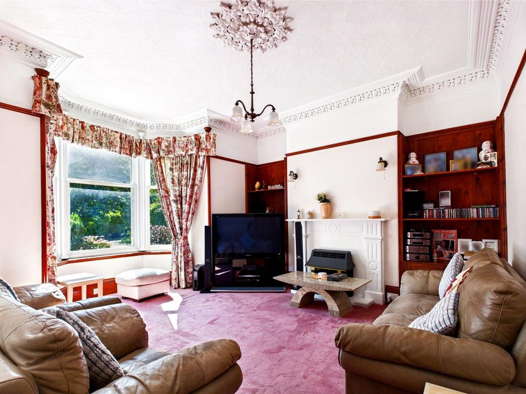 Formal Lounge