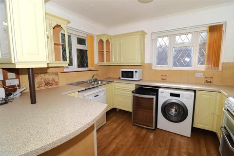 2 bedroom detached bungalow for sale, Knebworth Road, Bexhill on Sea