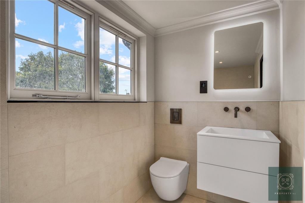 Ensuite