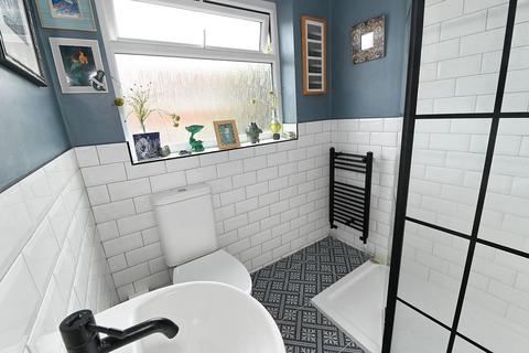 undefined, Avon Close, Worsley, M28