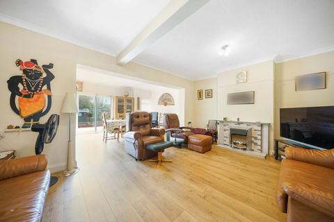 4 bedroom semi-detached house for sale, Alexandra Avenue, Harrow HA2