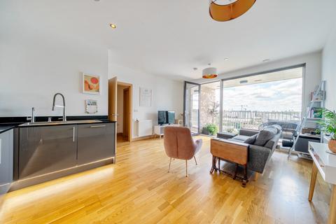 Telcon Way, Greenwich