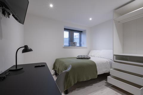 3 bedroom flat share to rent, Flat 1, Aberdeen House, 1, De La Beche Street SA1