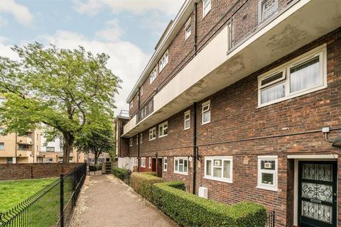 3 bedroom flat to rent, Evelyn Walk, London N1