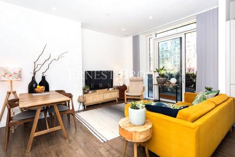 1 bedroom apartment to rent, Hartingtons Court, Coster Avenue, Finsbury Park, N4