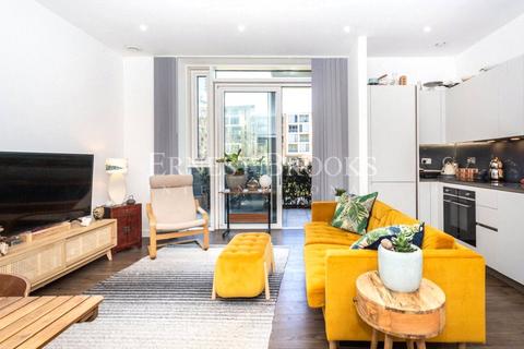 1 bedroom apartment to rent, Hartingtons Court, Coster Avenue, Finsbury Park, N4