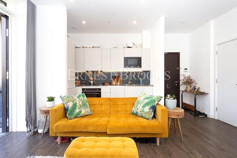 1 bedroom apartment to rent, Hartingtons Court, Coster Avenue, Finsbury Park, N4