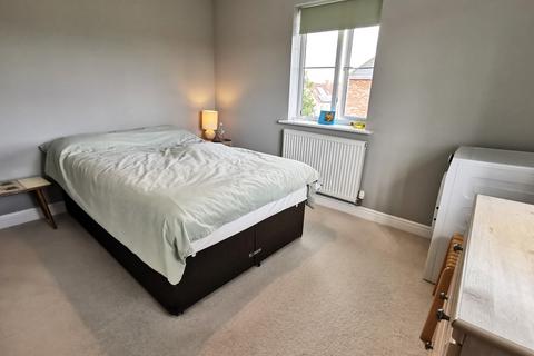 185 Bullfinch Drive, Harleston, IP20 9FE
