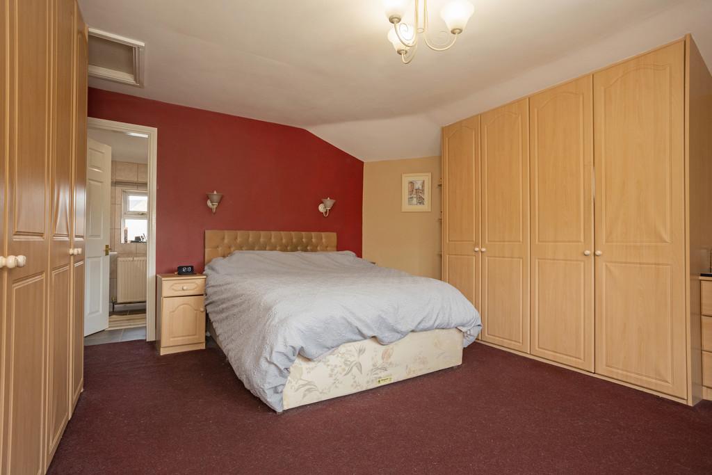 38 Fowler Ave - 016