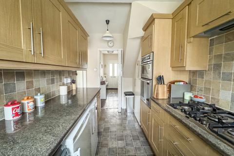 24 Broadlands Road, Hockley, SS5 5DS