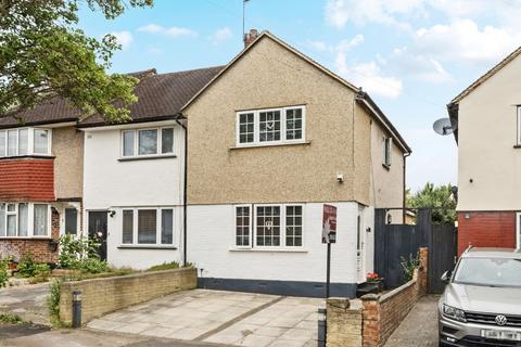 60 Arlington Drive, Carshalton, SM5 2EX