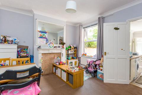 3 bedroom terraced house for sale, Kings Place, Rushden NN10