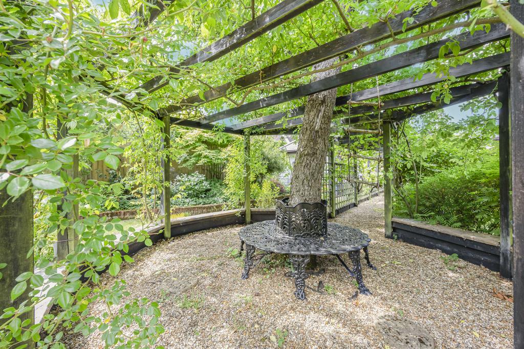 Arbour seating