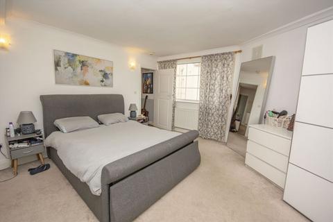 1 bedroom maisonette to rent, Station Road, London NW4