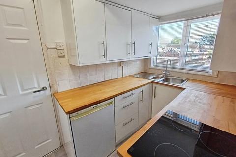 2 bedroom apartment to rent, Christchurch Road, Bournemouth