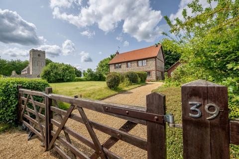4 bedroom detached house for sale, Flitcham