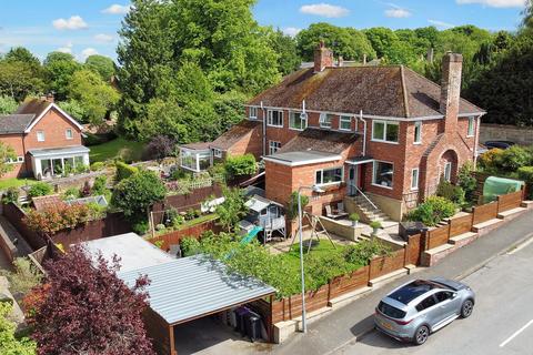 3 bedroom end of terrace house for sale, Crowtree Lane, Louth LN11 9LN