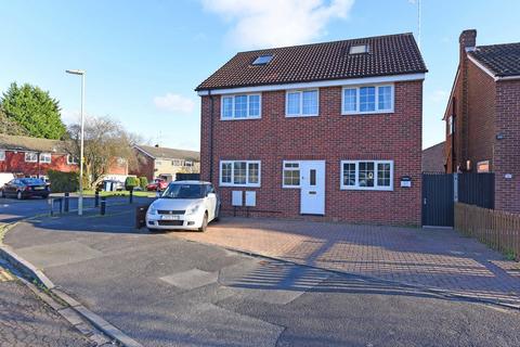 Flat 2, 18 Myrtle Drive, Blackwater, Camberley, GU17 0JL
