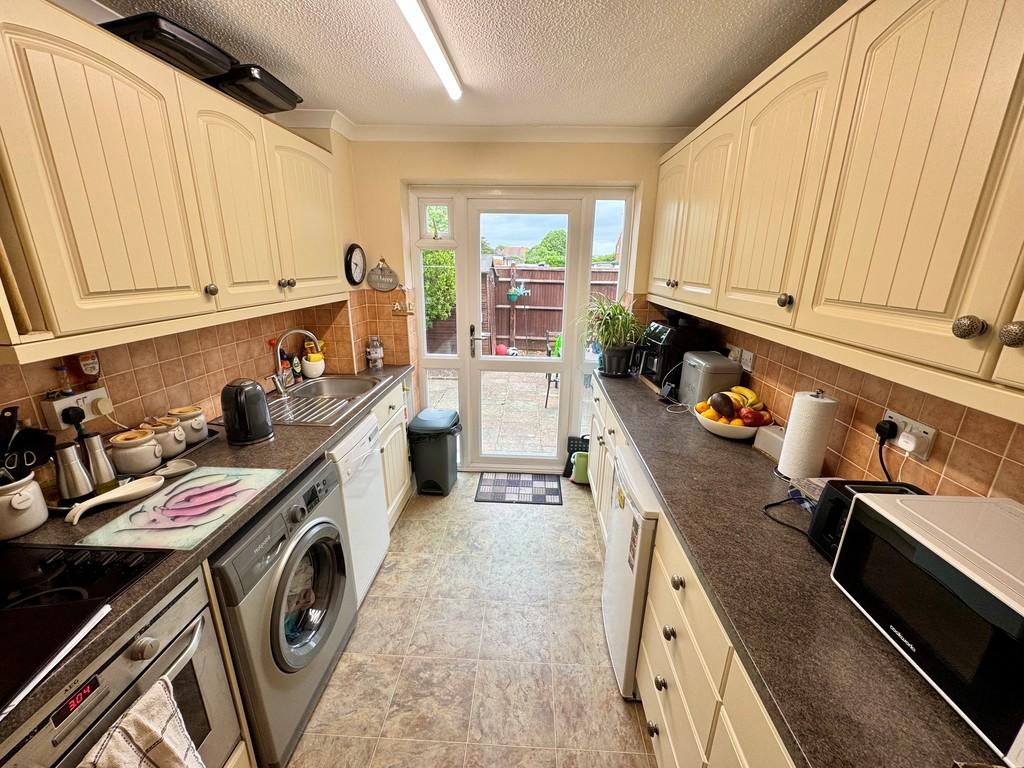 4 Maple Walk Kitchen