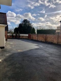 1 bedroom detached bungalow to rent, Windmill Lane, Balsall Common, Coventry