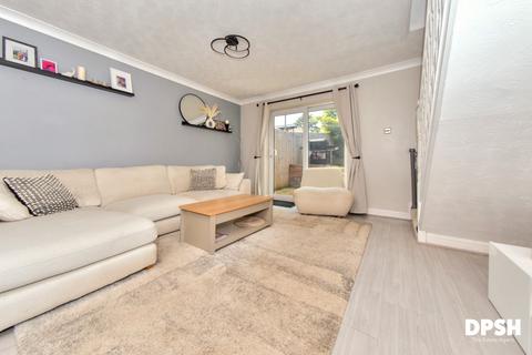 68 Greenfields, Heckmondwike, WF16 9HG