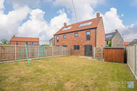 2 bedroom semi-detached house for sale, Shaxton Place, Cringleford