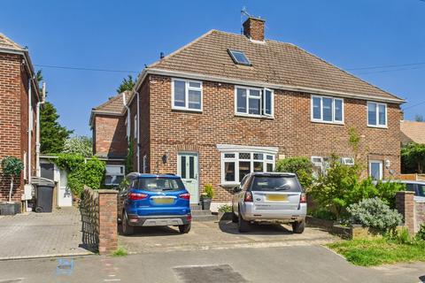 23 Oakdene Road, Hemel Hempstead, HP3 9TS