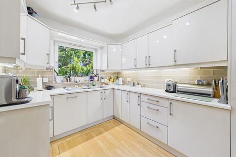 23 Oakdene Road, Hemel Hempstead, HP3 9TS