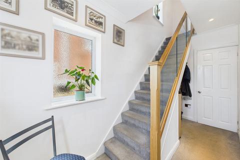23 Oakdene Road, Hemel Hempstead, HP3 9TS
