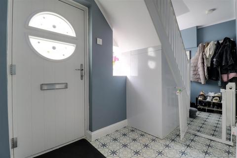 3 bedroom semi-detached house for sale, Mossfields, Alsager