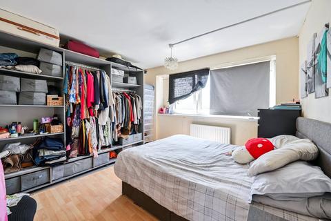 2 bedroom flat for sale, Whittaker Court, Stockwell, London, SW4