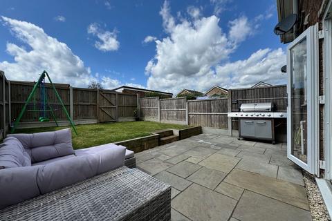 31 Farncombe Way, Whitfield, Dover, CT16 3NT