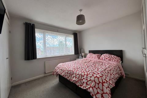 31 Farncombe Way, Whitfield, Dover, CT16 3NT