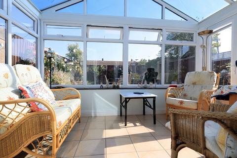 11 Manor Road, Ducklington, Witney, OX29 7YD