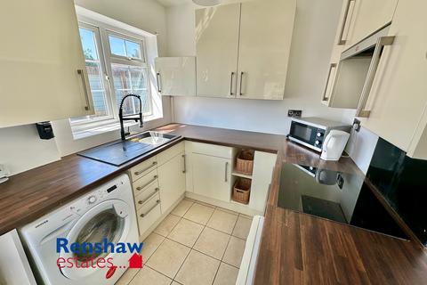 2 bedroom ground floor flat to rent, Midland Avenue, Stapleford, Nottingham
