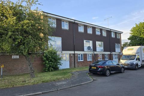 3 bedroom house to rent, Great Heath, Hatfield