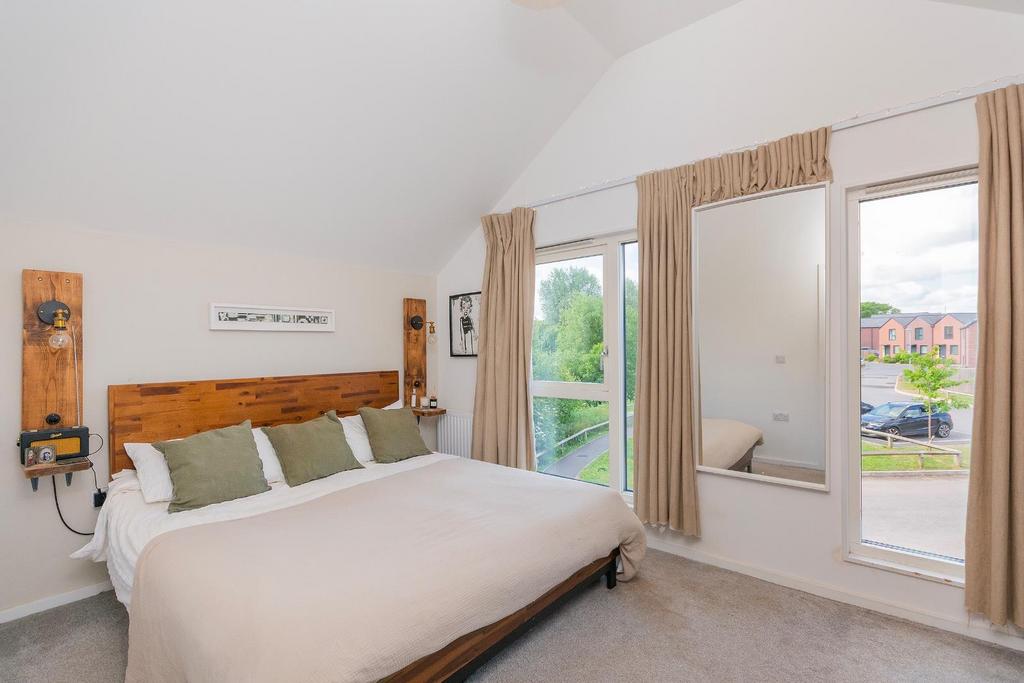 0 L1 WKE - Bedroom I.jpg