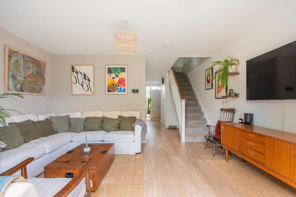 0 L1 WKE - Lounge E.jpg