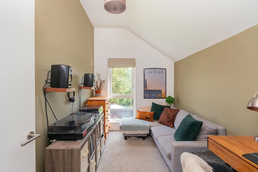 0 L1 WKE - Bedroom C.jpg