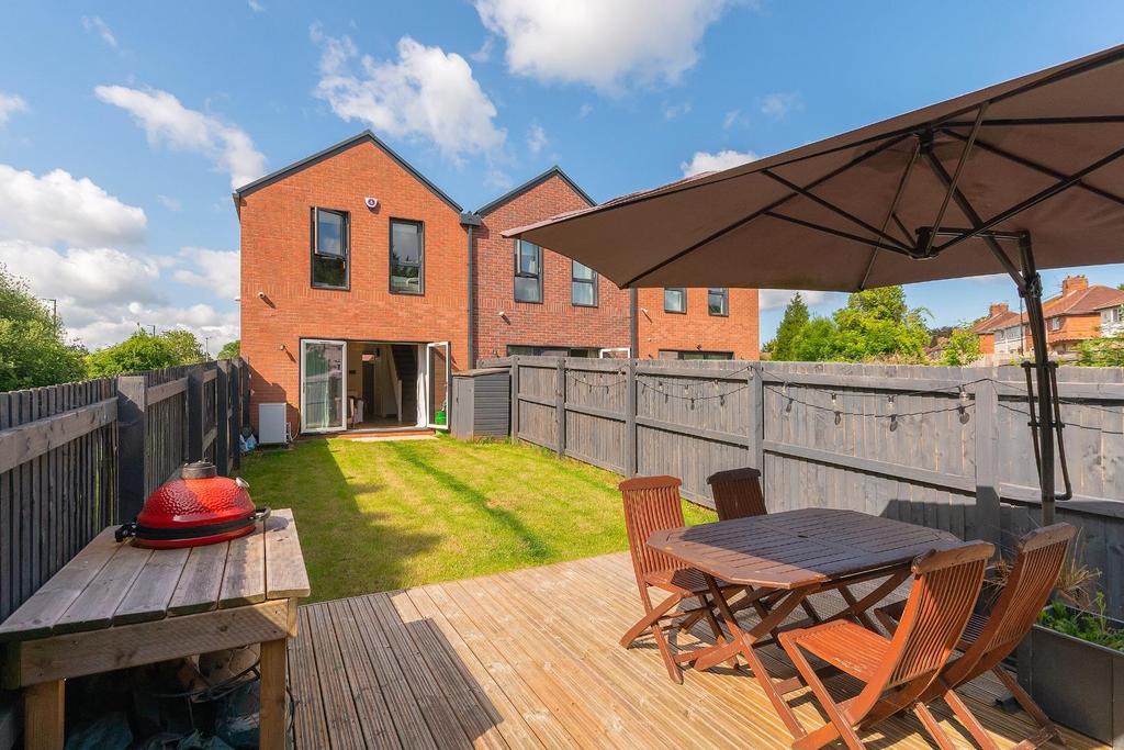 0 L1 WKE - External E.jpg