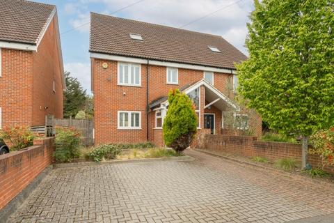 13 Pollard Road, Morden, SM4 6EG