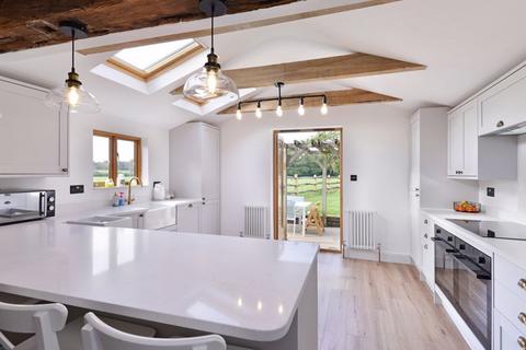 3 bedroom detached house for sale, Outskirts of Cranleigh, Knowle Lane