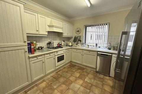 undefined, Cwrt Y Coleg, Rhos on Sea