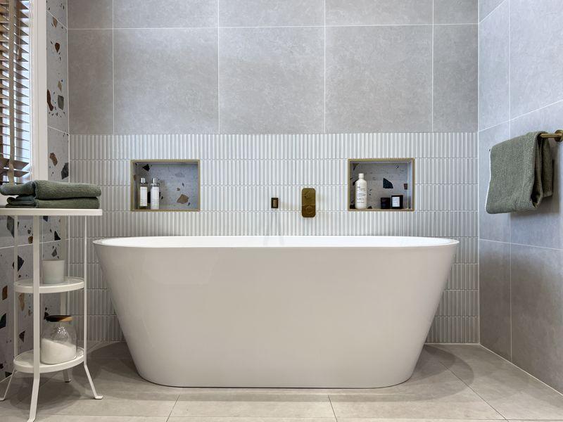 Bathroom (3)
