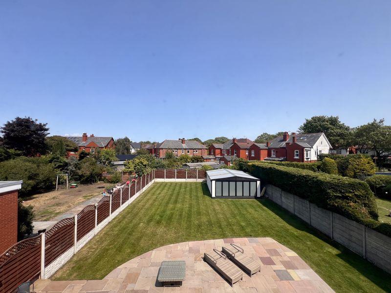 Overview Rear Garden